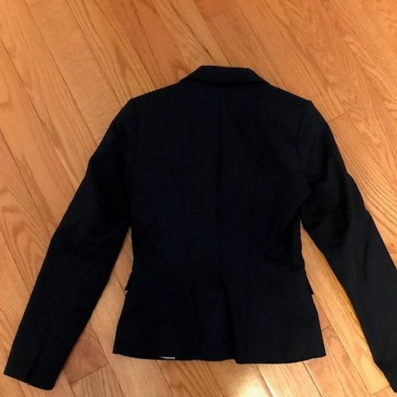 Navy blue blazer. Size 2. - Picture 3 of 5